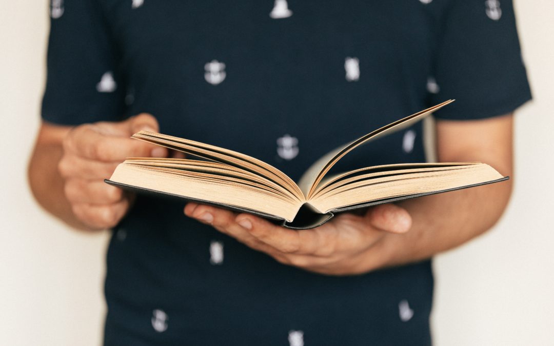 FIVE BOOKS TO READ OR RE-READ THIS YEAR THAT WILL TRANSFORM YOUR THOUGHT PROCESS.