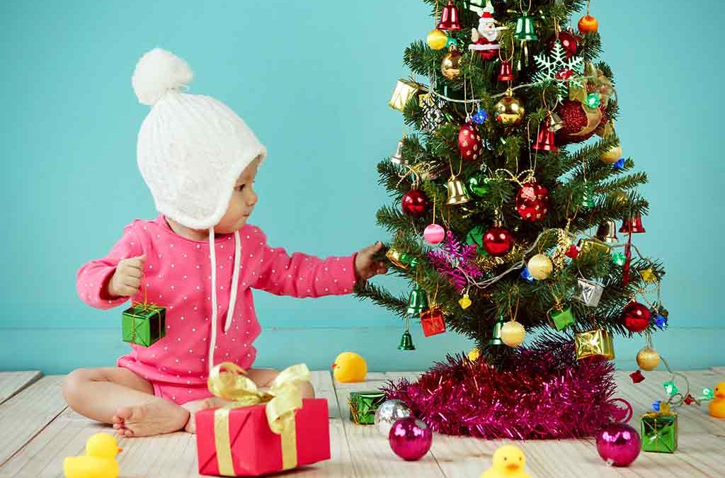 Child friendly Christmas ornaments that you need to get !